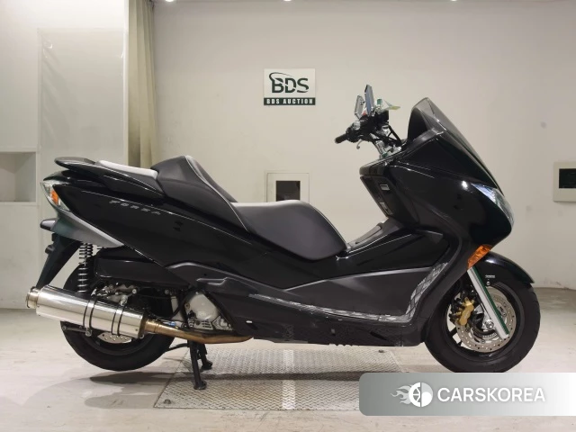 Проданный Honda FORZA ABS id 4176814 из Японии