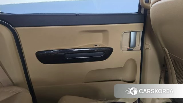 Kia The New Carnival id 4751319 из Кореи 17