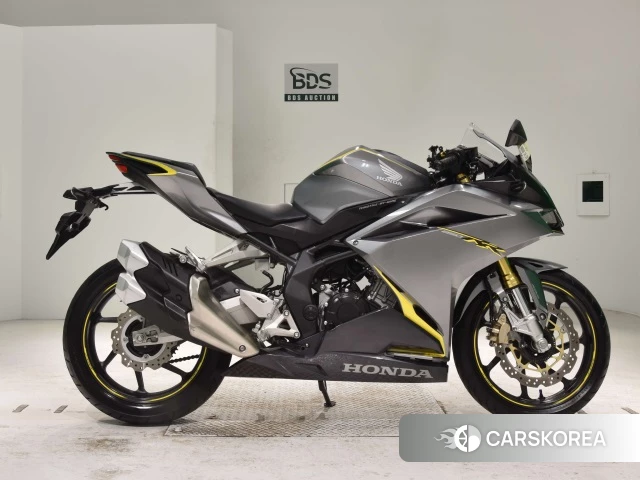 Проданный Honda CBR250RR ABS 2017 из Японии