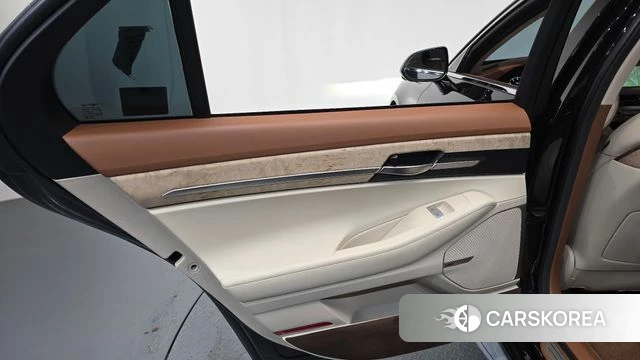 Genesis G90 id 4677600 из Кореи 17