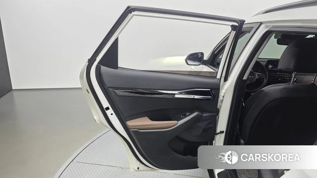 Kia Seltos id 4835459 из Кореи 17