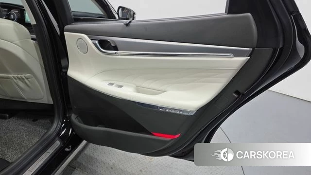 Hyundai The New Grandeur IG id 4618804 из Кореи 17
