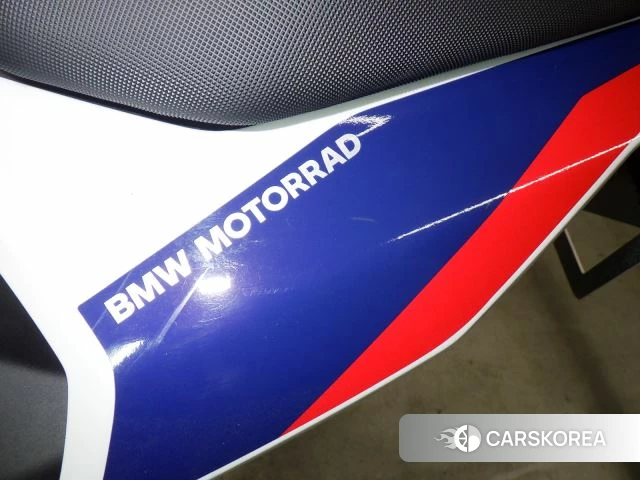 BMW M1000R id 3946578 из Японии 17