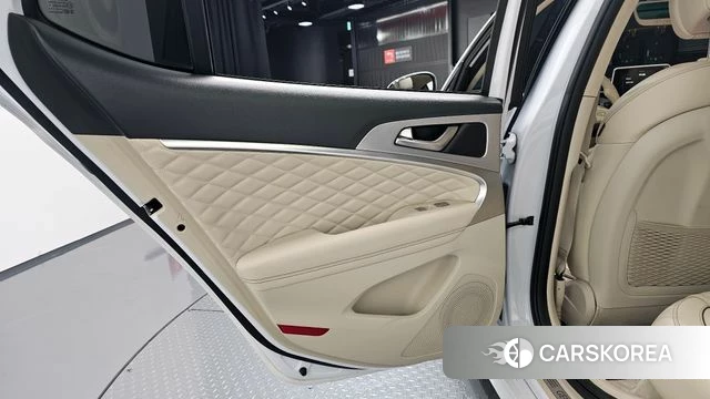 Genesis G70 id 4384653 из Кореи 17