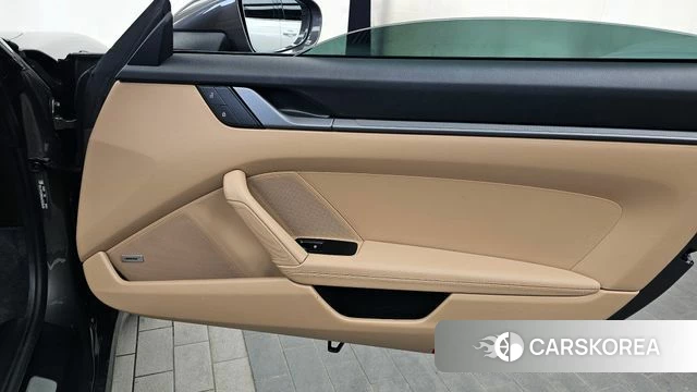 Porsche 911(992) id 4361671 из Кореи 17