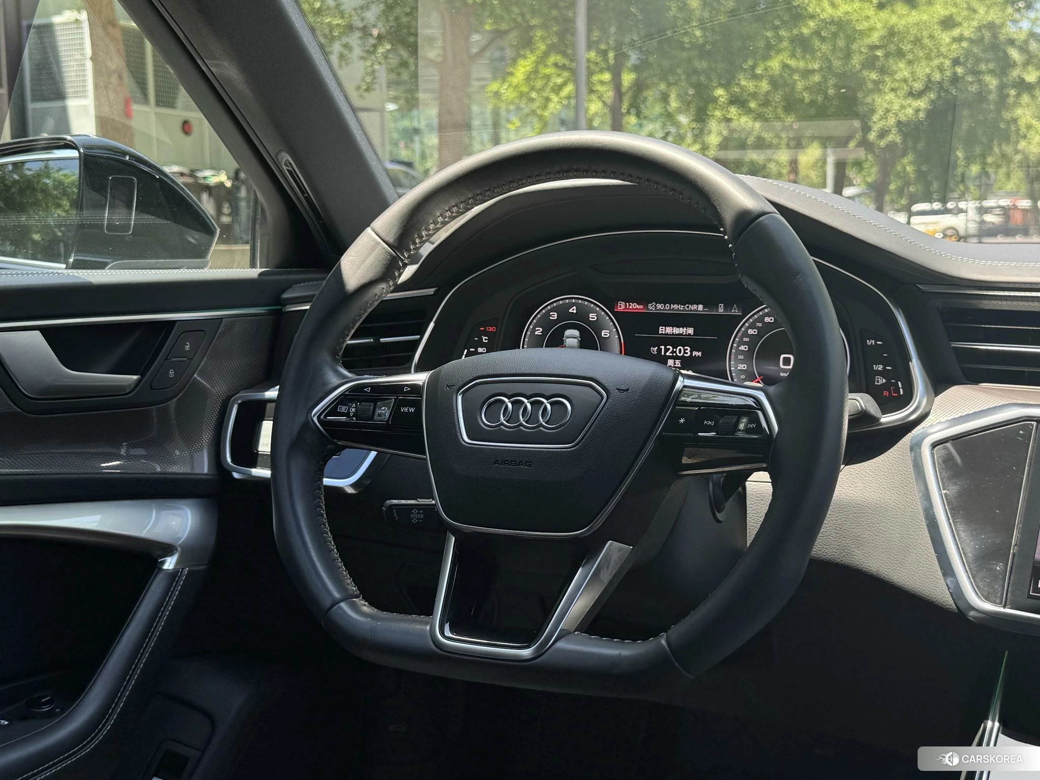 Audi A6L id 4473833 из Китая 17