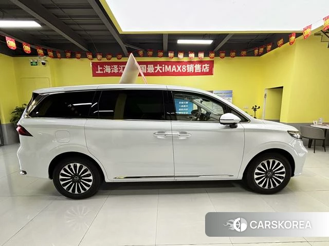 Roewe iMAX8 DMH id 4239322 из Китая 17