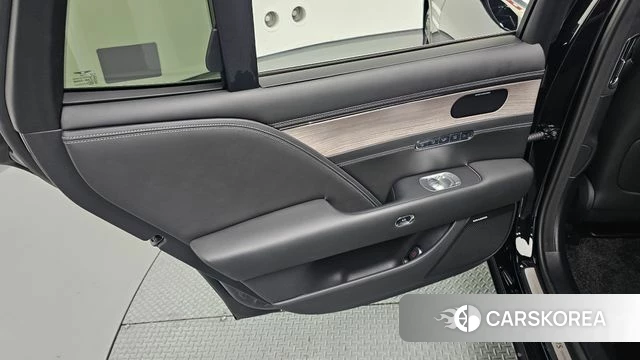 Genesis G90 (RS4) id 4414650 из Кореи 17