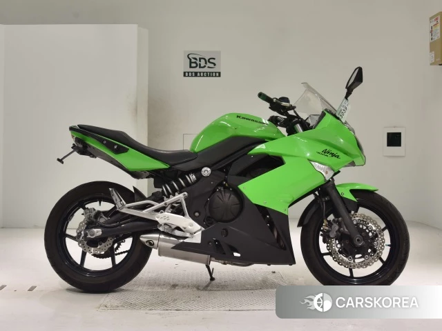 Проданный Kawasaki NINJA 400R 2011 из Японии