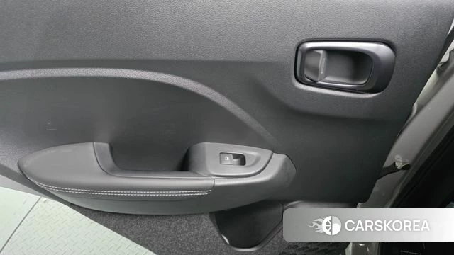 Hyundai Venue id 4201172 из Кореи 17