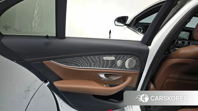 Mercedes-Benz E-Class W213 id 4444437 из Кореи 17