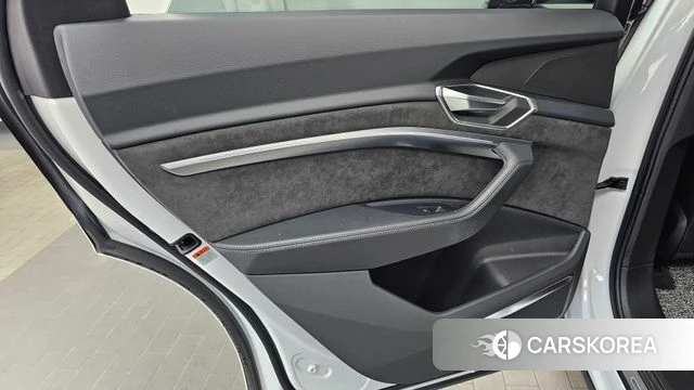 Audi e-Tron id 4496031 из Кореи 17