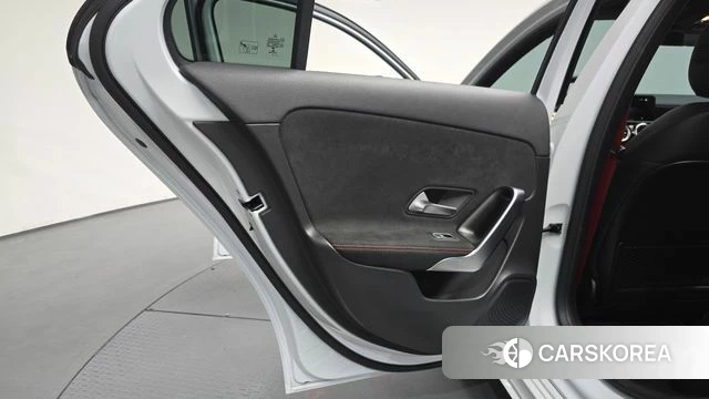 Mercedes-Benz A-Class W177 id 4542036 из Кореи 17