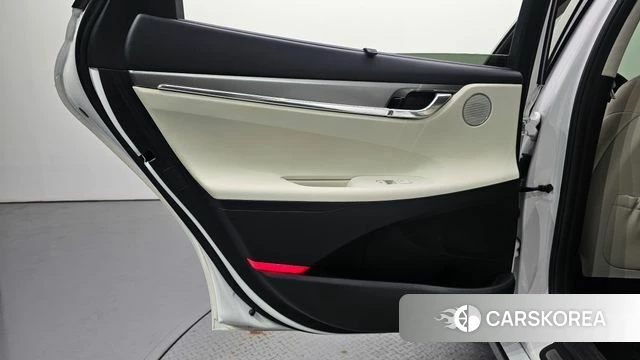 Hyundai The New Grandeur IG Hybrid id 4753830 из Кореи 17