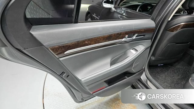 Genesis G90 id 4356574 из Кореи 17