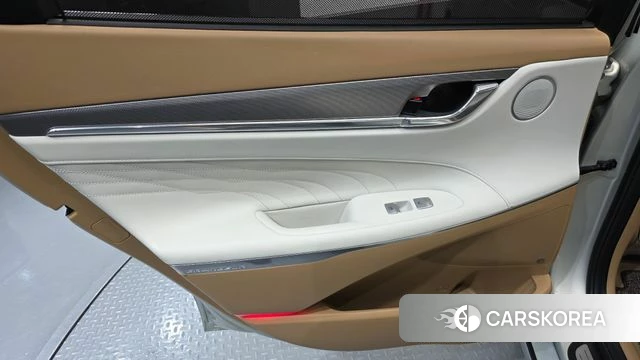 Hyundai The New Grandeur IG Hybrid id 4683989 из Кореи 17