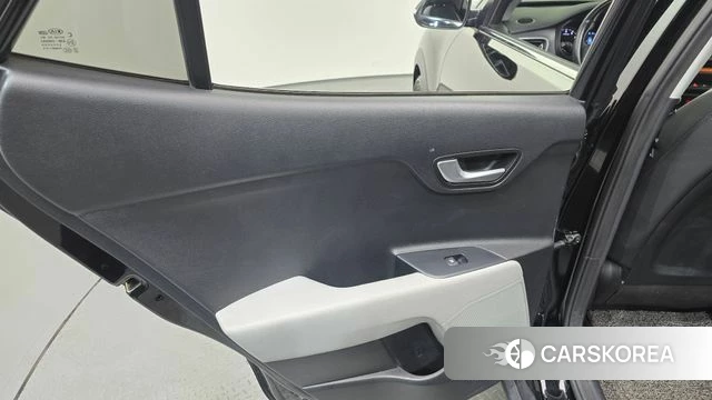 Kia Stonic id 4530632 из Кореи 17