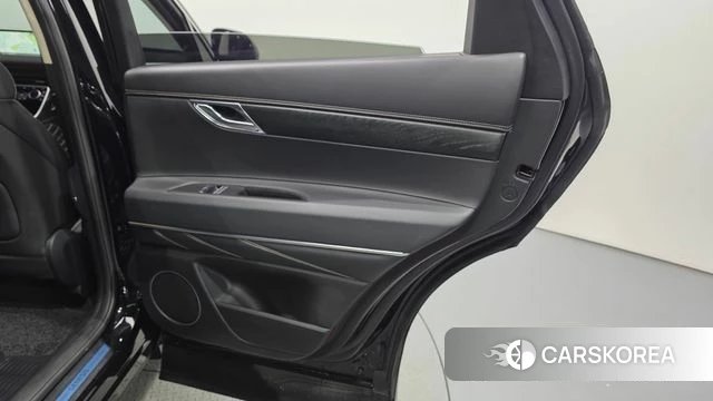 Genesis GV80 id 4848245 из Кореи 17