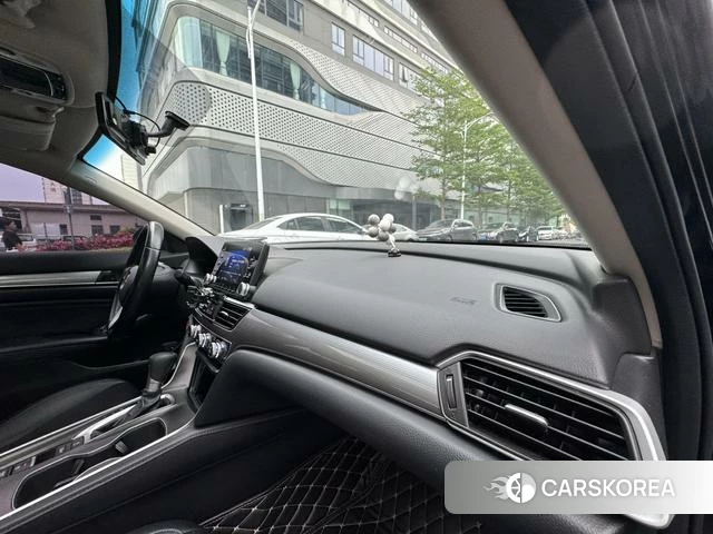 Honda Accord id 3857898 из Китая 17