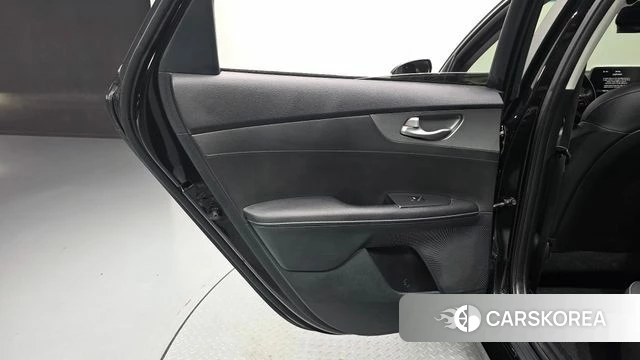 Kia Come New K3 id 4881933 из Кореи 17