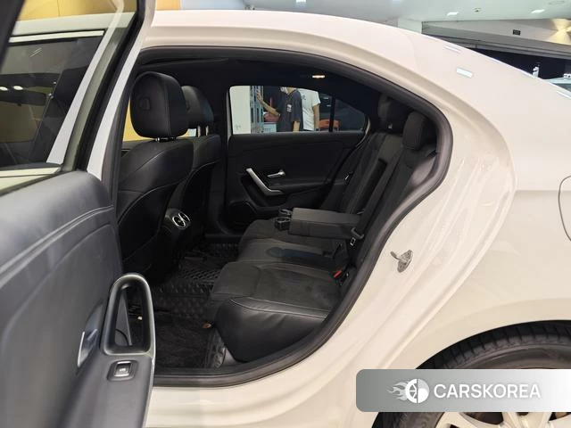Mercedes-Benz Class A id 4321392 из Китая 17