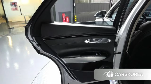 Genesis GV70 id 4202751 из Кореи 17