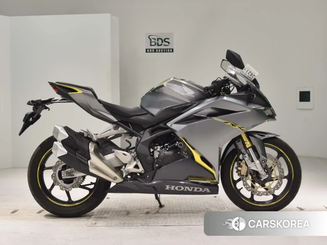 Проданный Honda CBR250RR ABS 2017 из Японии