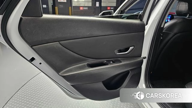 Hyundai Avante Hybrid (CN7) id 4650394 из Кореи 17