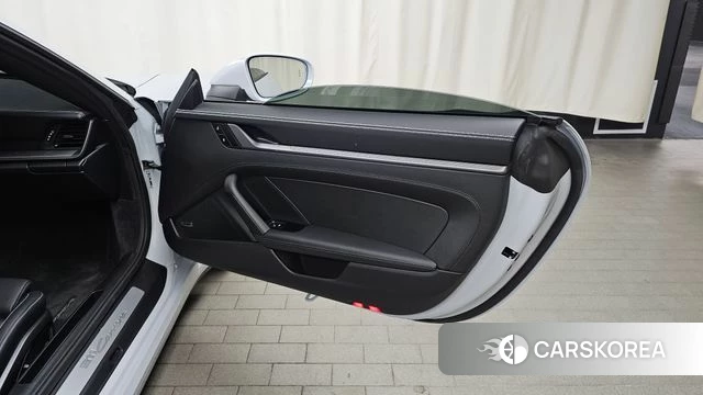 Porsche 911(992) id 4700993 из Кореи 17