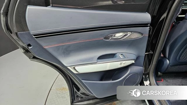 Genesis GV70 id 4360682 из Кореи 17