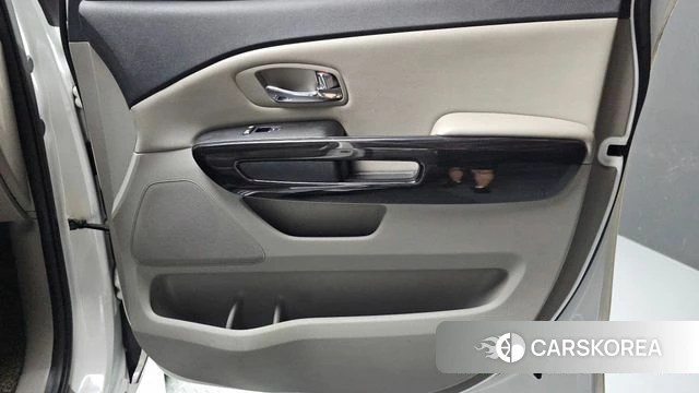 Kia The New Carnival id 4694033 из Кореи 17