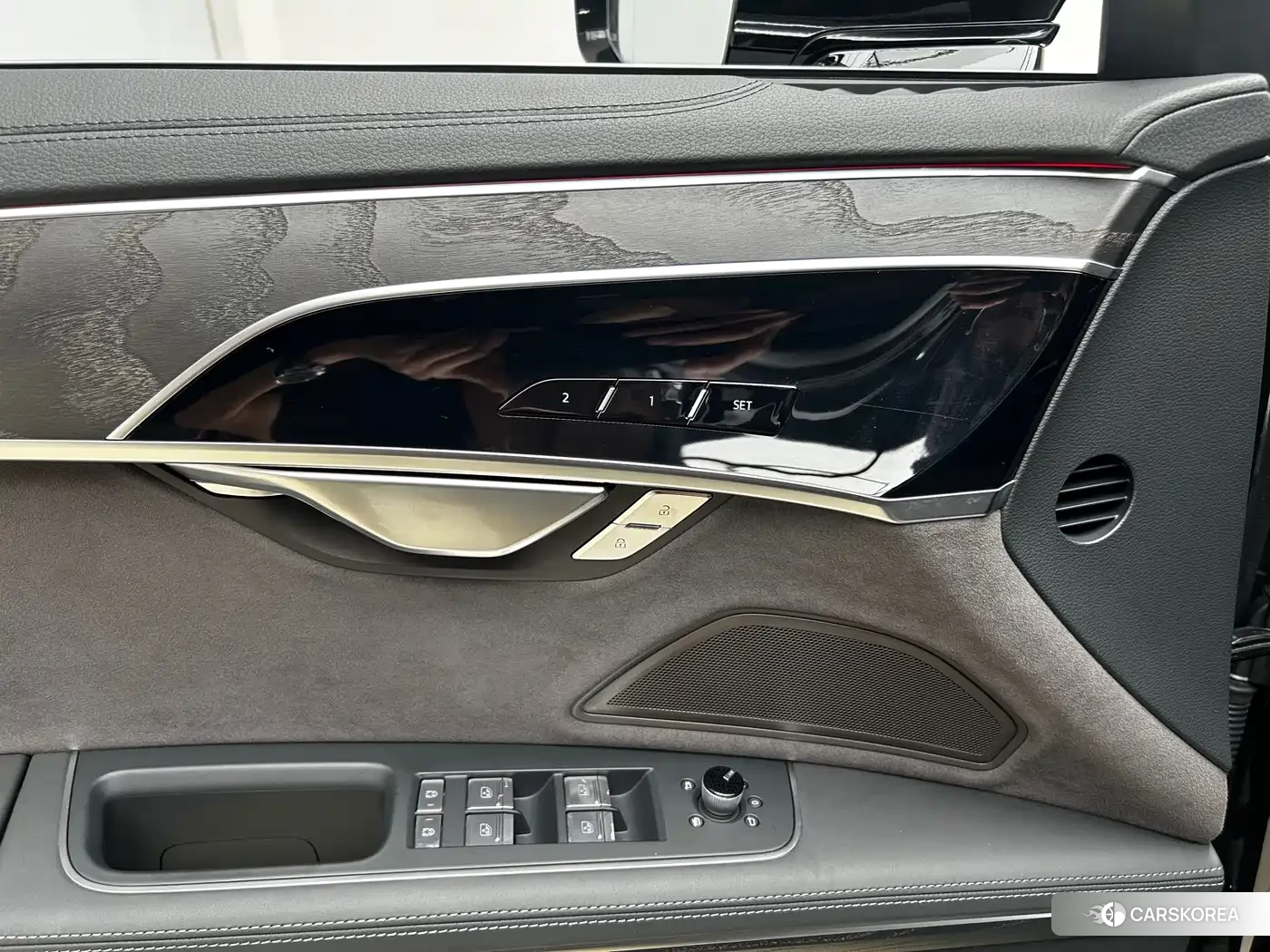Audi A8 id 4599540 из Китая 17