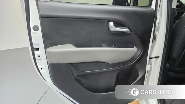 Kia The New Kia Ray id 4904944 из Кореи 17