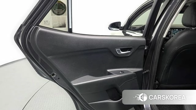Kia Stonic id 4614702 из Кореи 17