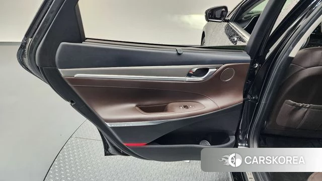 Hyundai The New Grandeur IG Hybrid id 4568060 из Кореи 17