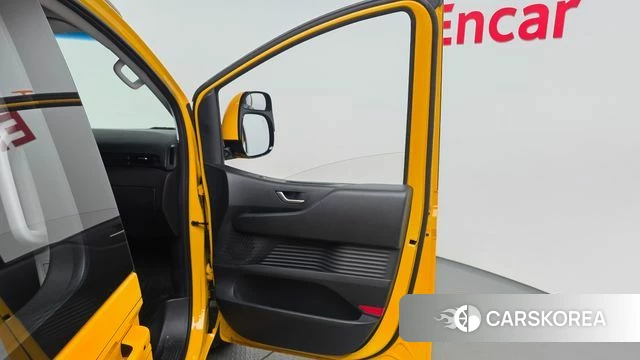 Hyundai Staria id 4578769 из Кореи 17