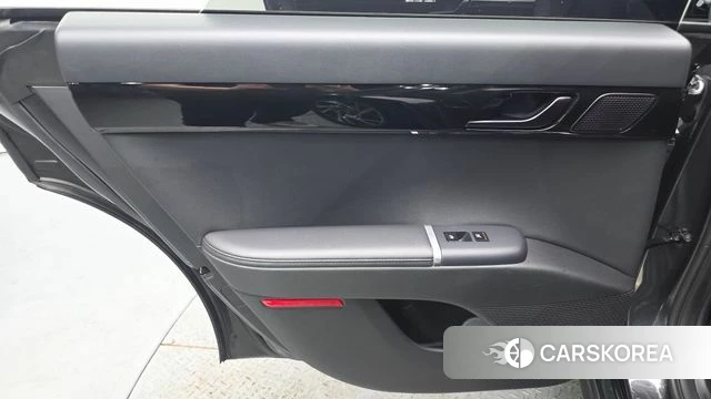 Hyundai Grandeur (GN7) id 4533336 из Кореи 17