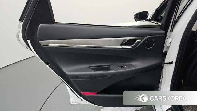 Hyundai The New Grandeur IG Hybrid id 4906356 из Кореи 17