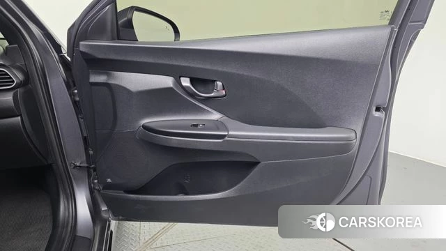 Hyundai Veloster (JS) id 4850069 из Кореи 17