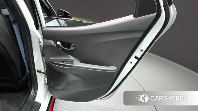 Hyundai Veloster (JS) id 4856358 из Кореи 17
