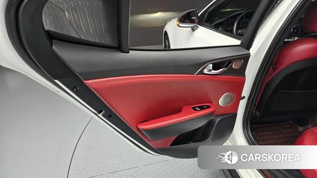 Kia Stinger id 4403635 из Кореи 17