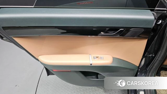 Hyundai Grandeur Hybrid (GN7) id 4194901 из Кореи 17