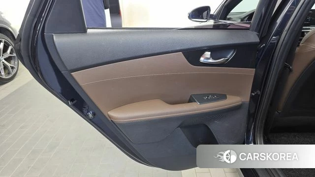 Kia Come New K3 id 4937671 из Кореи 17