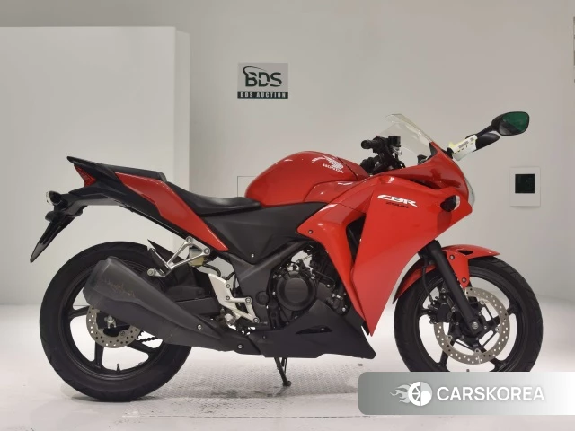 Проданный Honda CBR250R id 4177327 из Японии