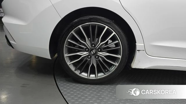 Hyundai Avante AD id 4568624 из Кореи 17