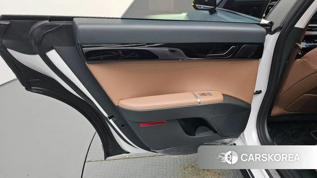 Hyundai Grandeur (GN7) id 4336790 из Кореи 17