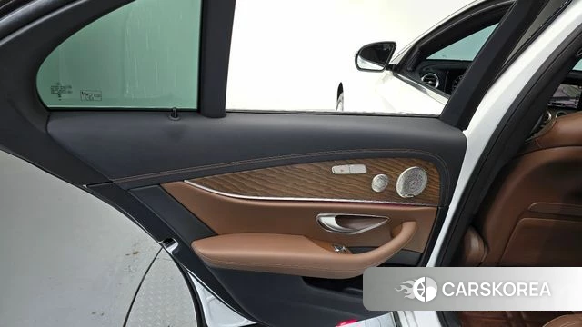 Mercedes-Benz E-Class W213 id 4630571 из Кореи 17
