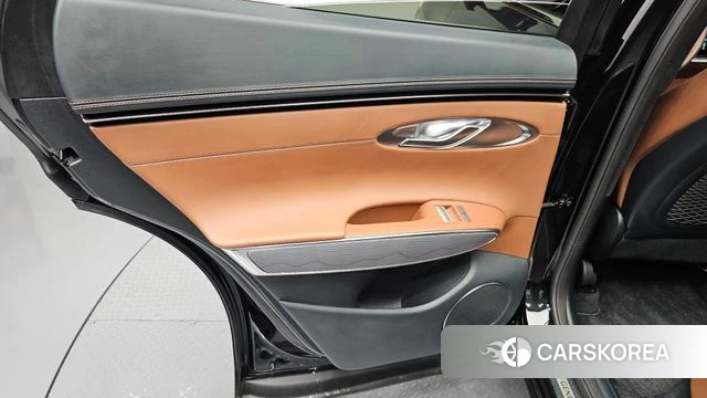 Genesis GV70 id 4442808 из Кореи 17