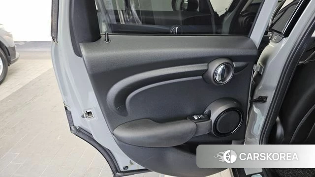 Mini Cooper D id 4520719 из Кореи 17