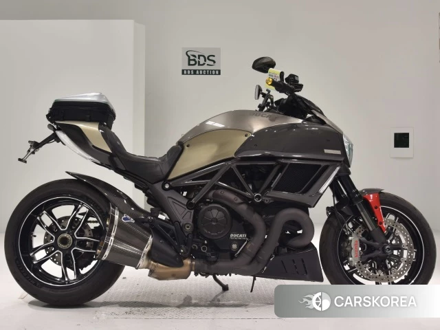 Проданный Ducati DIAVEL TITANIUM 2015 из Японии